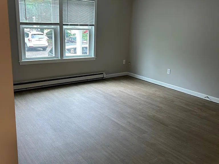 192 York St — Photo 17