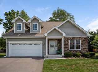 19 Adenas Walk, Glastonbury, CT 06033