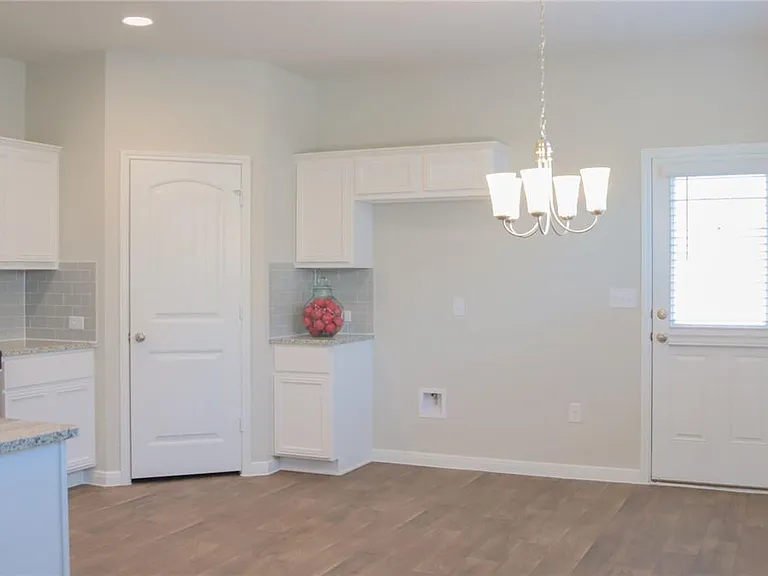 14015 Macquarie Dr — Photo 13