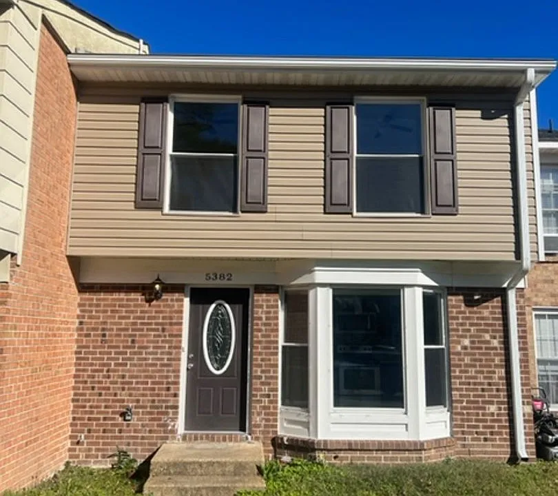 5382 Leicester Ct