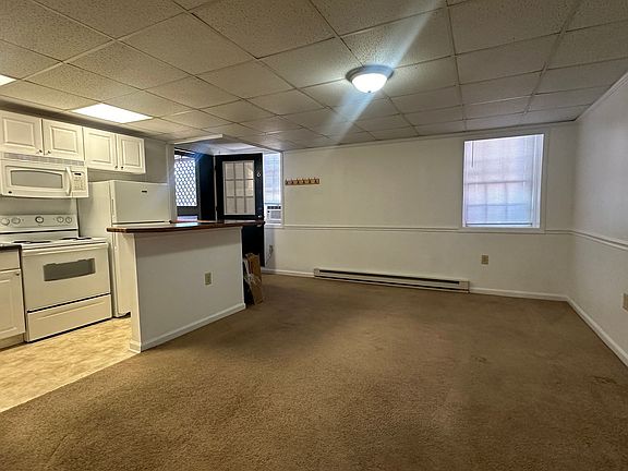 5th image of 418 N Loudoun St #8