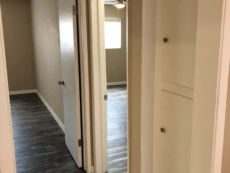 650 Linden Ave — Photo 17