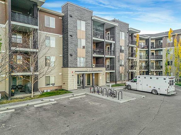 2nd image of 355 W Taralake Way NE #427