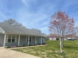175 Pin Oak Ln, Harrisburg, IL 62946