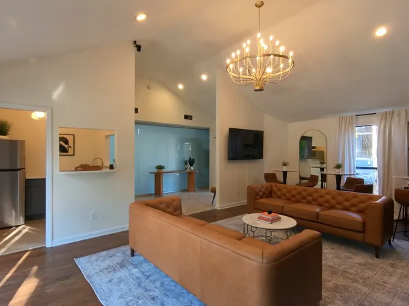 Fox Lake Apartment Homes