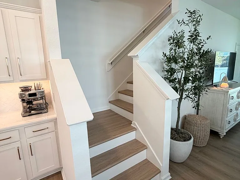 8326 Zenith Cir — Photo 11