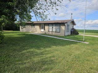 1869 Abbott Ave, Gladbrook, IA 50635