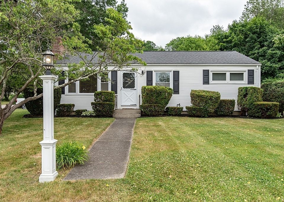 1st image of 67 Cherry Hill Dr