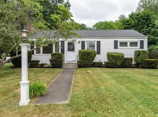 67 Cherry Hill Dr, Seekonk, MA 02771