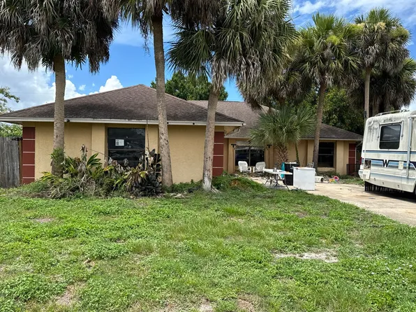 729 Chateau St SE, Palm Bay, FL 32909