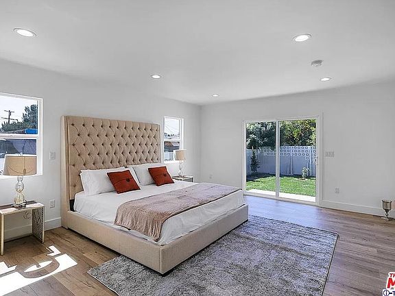 5th image of 6247 Willowcrest Ave