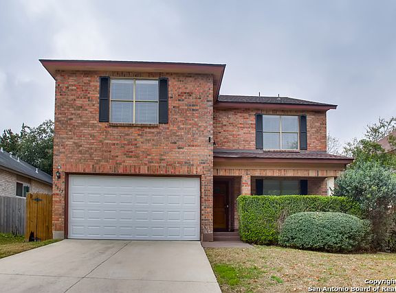 2nd image of 15823 Lomita Springs Dr