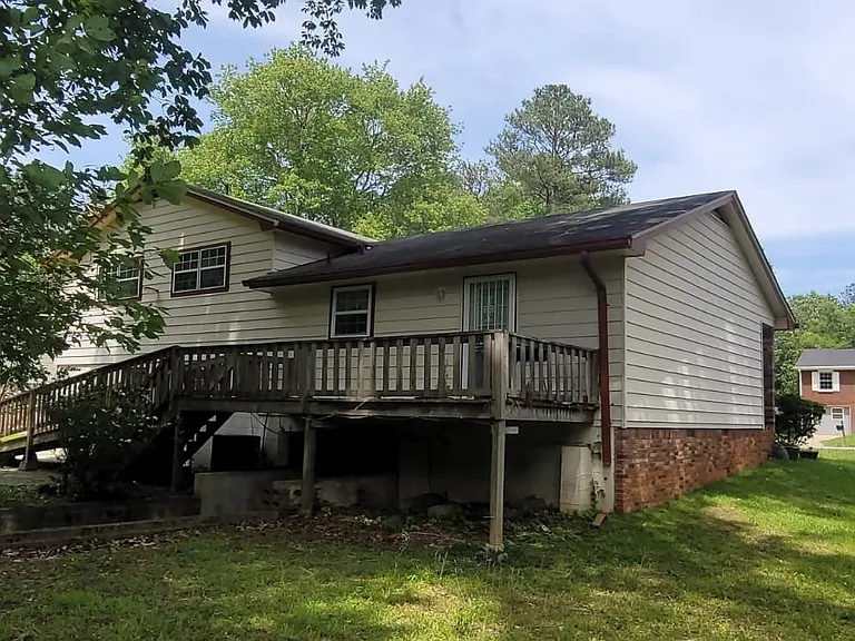 8343 Magnolia Dr — Photo 2
