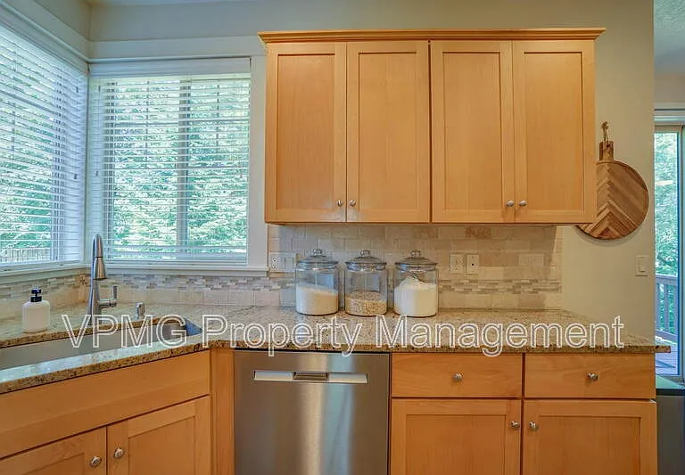 2835 Nw Hl — Photo 25