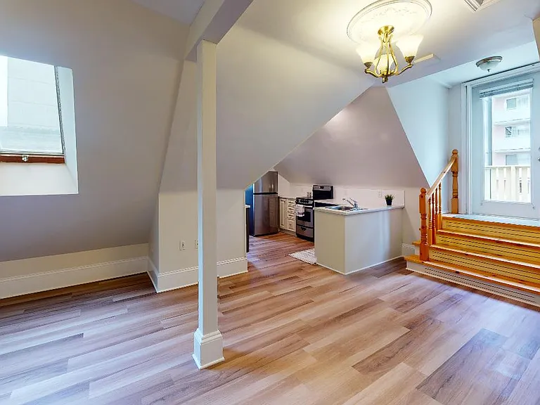 149 Maclaren St — Photo 31