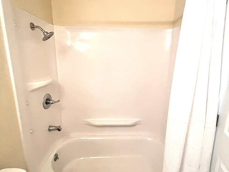 Main bath in hall