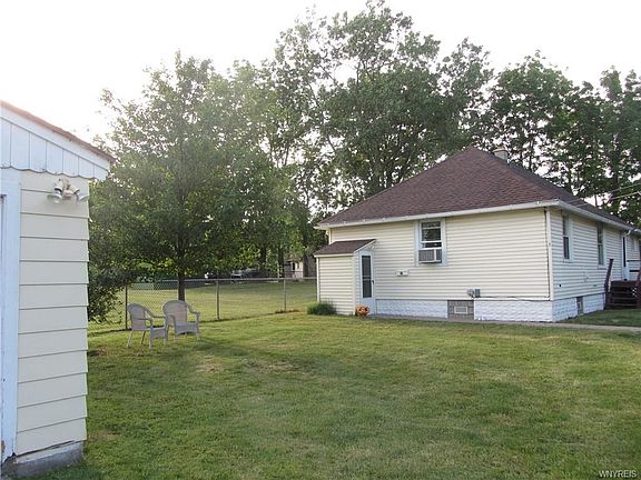 4th image of 1 Trenton Ave
