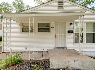 150 Monteith Cir, Saint Louis, MO 63137