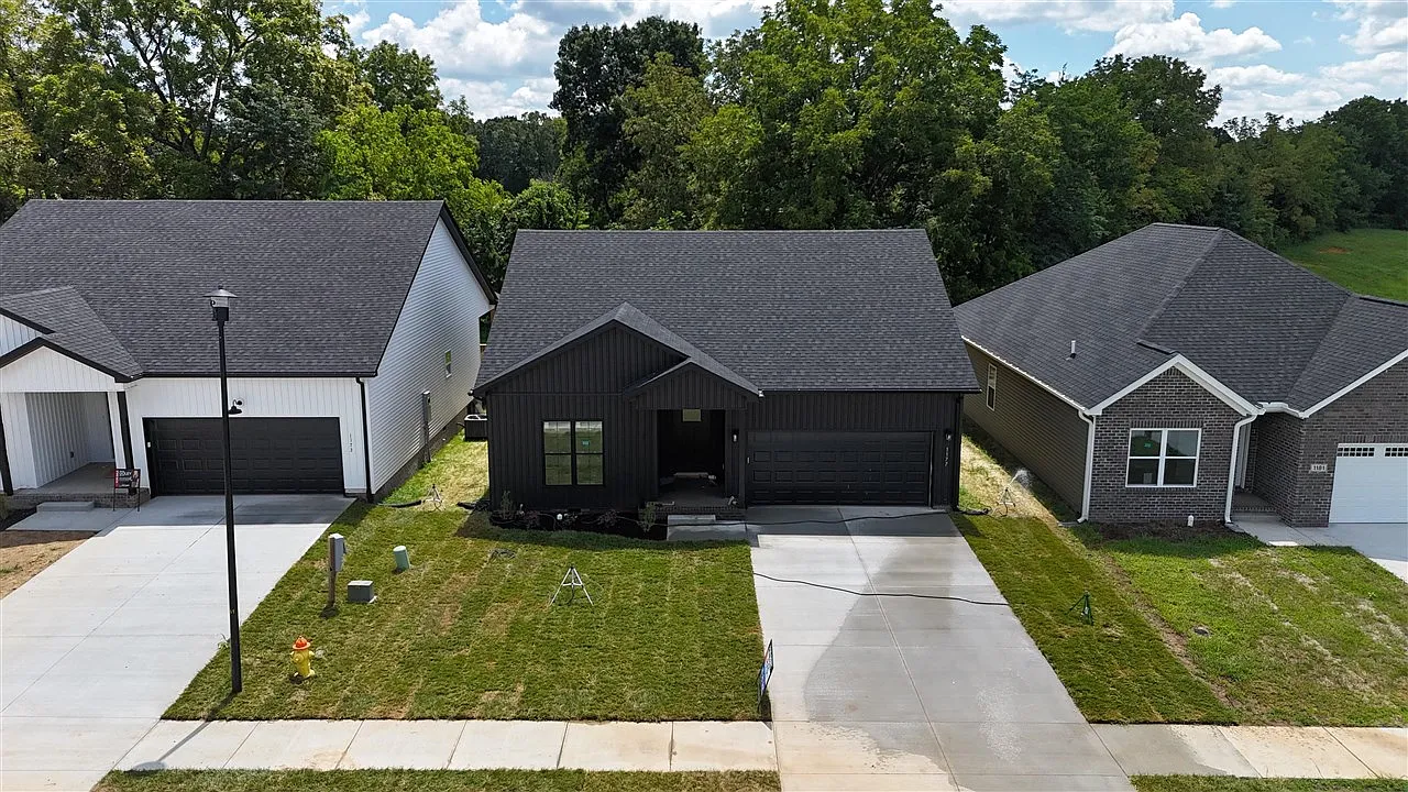 3 bed, 1600 sqft, $1,950 — Photo 3