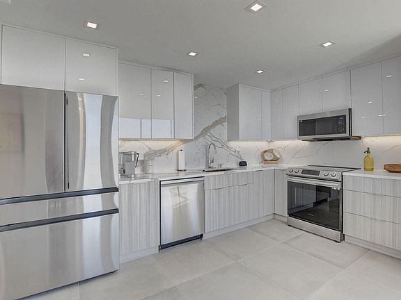 3rd image of 7754 Lakeside Blvd APT 441