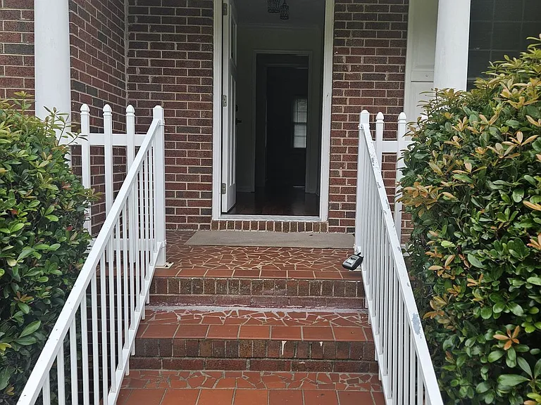 1148 Marifran Dr NE #1148 — Photo 3