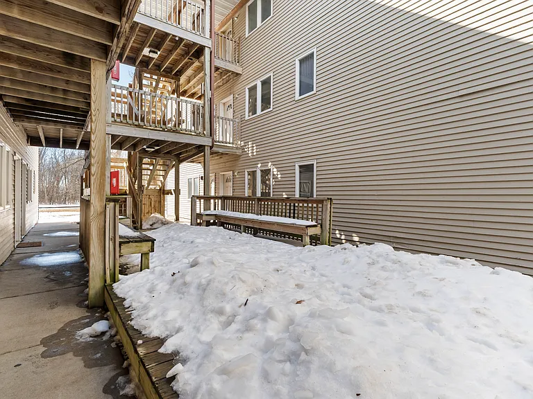 428 Stonehaven Dr — Photo 19