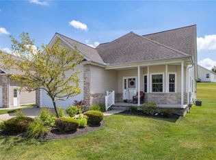 6221 Hayfield Cir, Erie, PA 16509