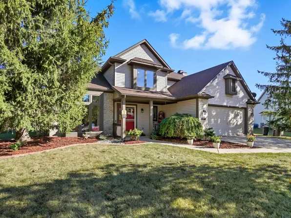 8916 Stoneridge Ct, Fort Wayne, IN 46825