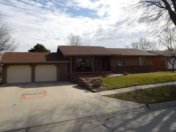 811 23rd Ave, Sheldon, IA 51201