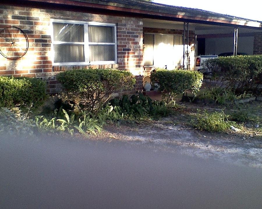 1st image of 909 SE 20th St