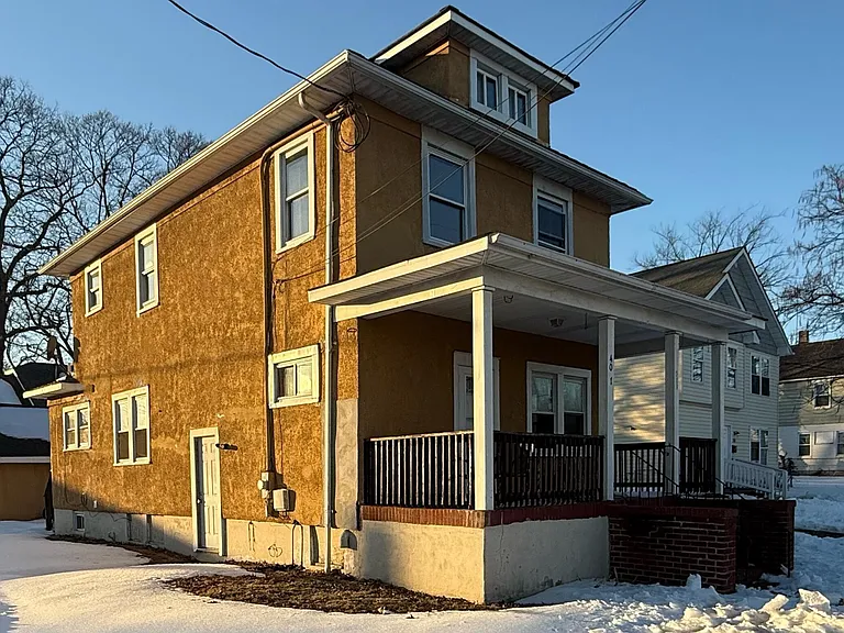 401 Ridge Ave — Photo 11