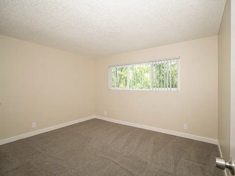 4875 Manzanita Ave #44 — Photo 7
