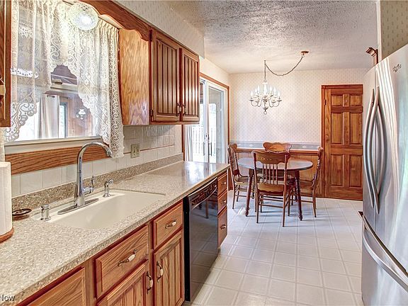 5th image of 1289 Jakse Dr