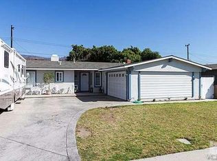 558 Center Ln, Santa Paula, CA 93060