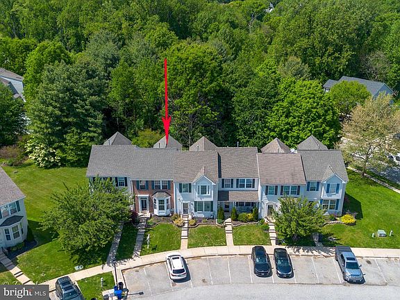 2nd image of 109 Spencer Cir