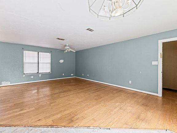 5th image of 2601 Vassar Rd