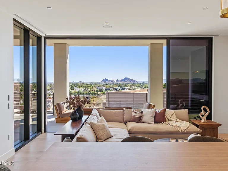 5000 N Camelback Ridge Dr #302 — Photo 6