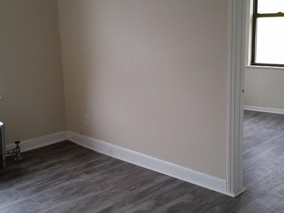5th image of 49 Hill St APT 306