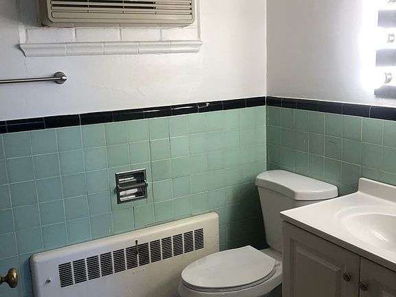4th image of 453 N 3rd St #41