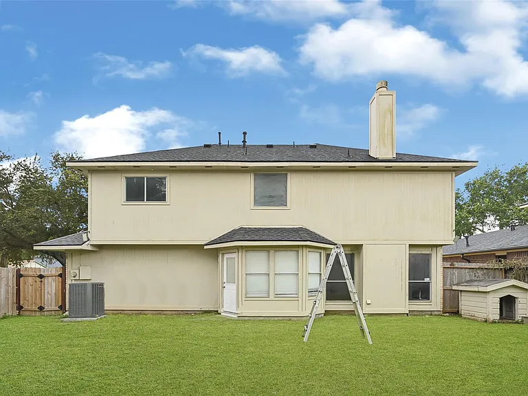 15019 Dunster Ln — Photo 25