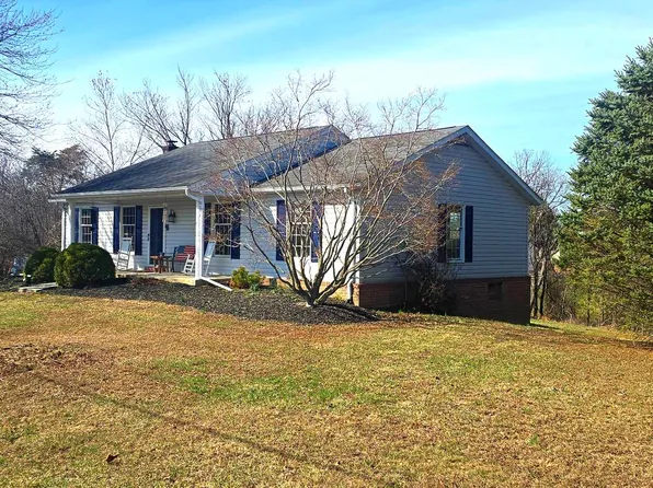 60 Cassie Dr, Falling Waters, WV 25419