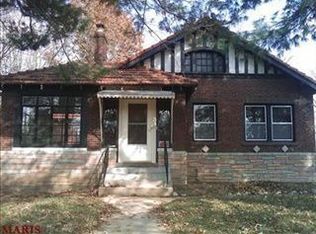 34 Sunset Ct, Saint Louis, MO