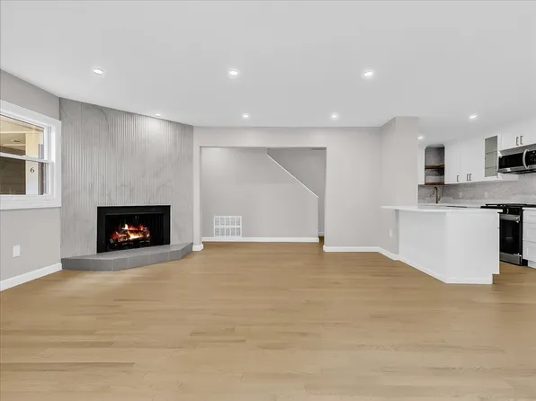 20 Federal St Unit 6B, Salem, MA 01970