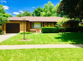 1010 Broadmoor Dr, Champaign, IL