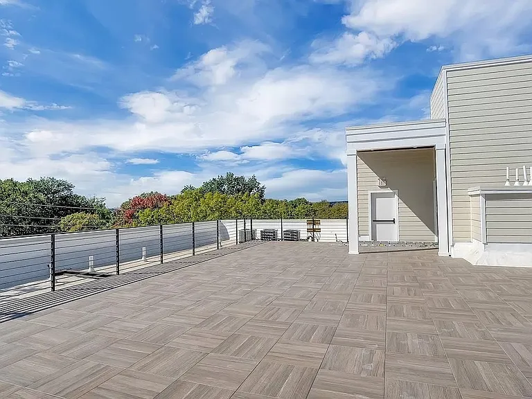 276 Duncan Ave #2 — Photo 23