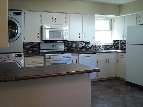 4th image of 1533 Elizabeth Dr