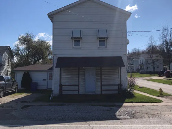 847 S Prospect St, Ravenna, OH 44266