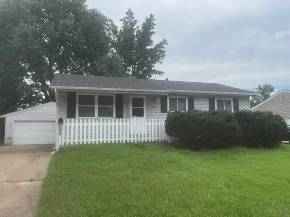 2250 Grants Pkwy, Florissant, MO 63031