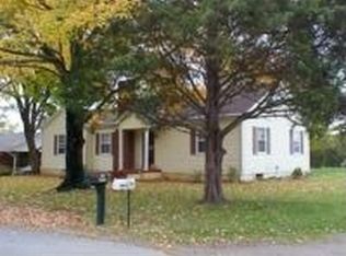 122 Hartley St, Winston Salem, NC 27107