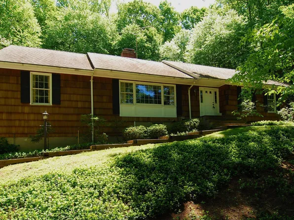 497 Mine Brook Rd, Far Hills, NJ 07931
